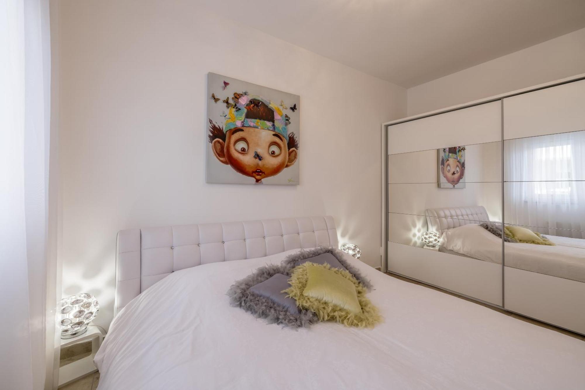 Luxury Leona Apartment *